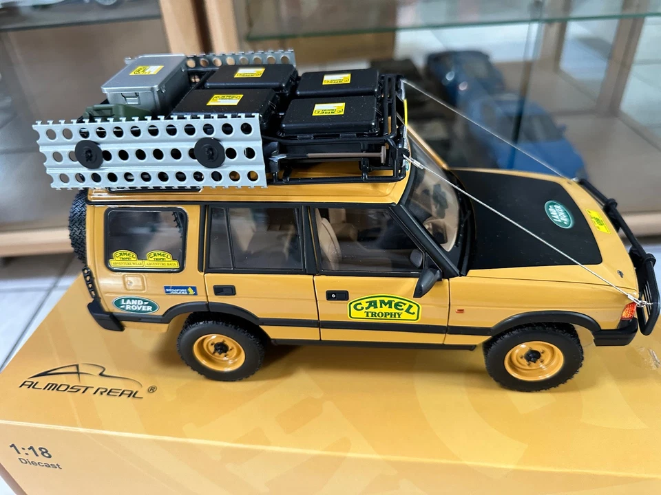 1/18 LAND ROVER DISCOVERY MK1 " CAMEL TROPHY " ALMOST REAL 810410 - Photo 2/4