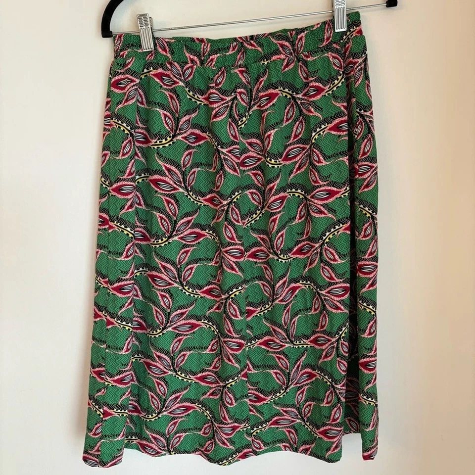 Pleione Women’s peacock bird feather jewel tone knee length pleated skirt large - Image 2 of 4