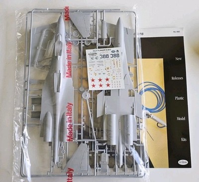 1993 Testors #655 Sukhoi Su-27 Flanker ''B'' - 1:72 Bagged Kit