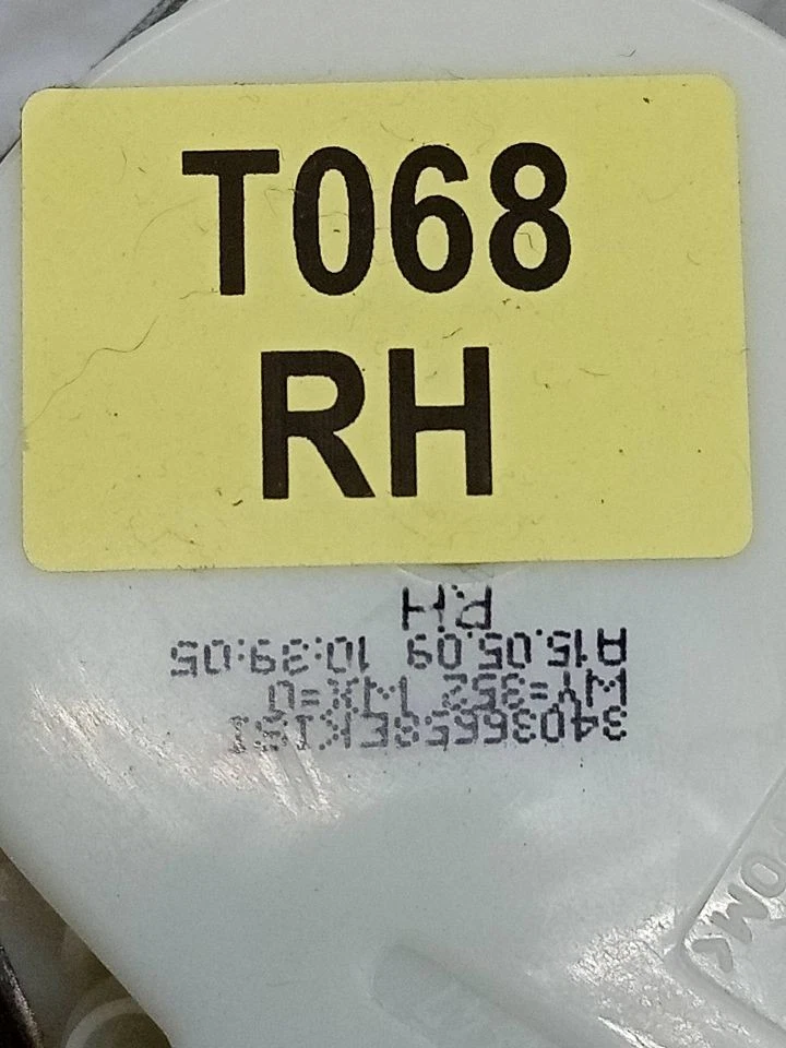 Used Front Right Seat Belt Front fits: 2010 Kia Forte bucket seat Sdn passenger Foto 4 de 4