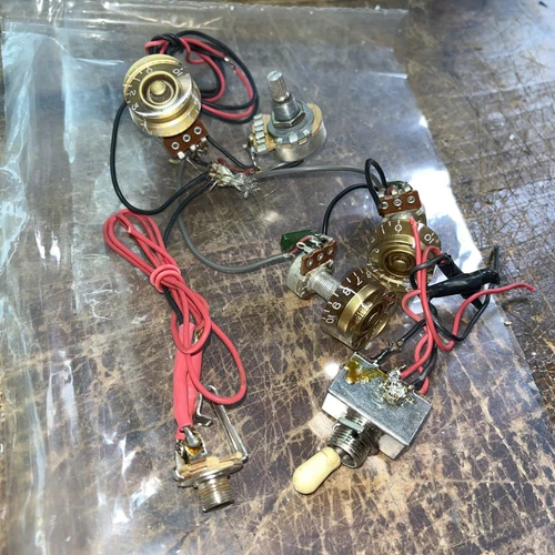 1980’S GIBSON LES PAUL  POTS WIRING HARNESS