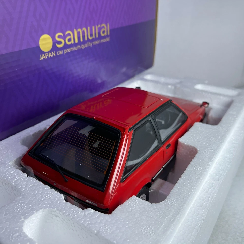 1/18 GT Spirit OTTO Kyosho Mazda Familia Red KSR18049R - Image 2 of 3