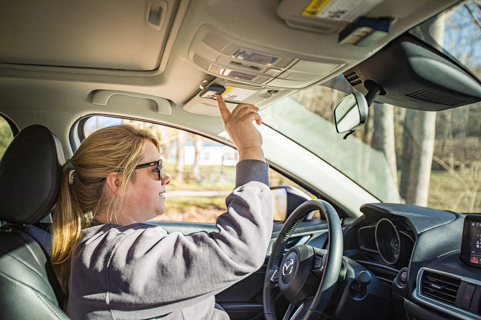 Mighty Mule MMT103 3 Button Remote Transmitter for Gates and Garage Doors - Image 2 of 3