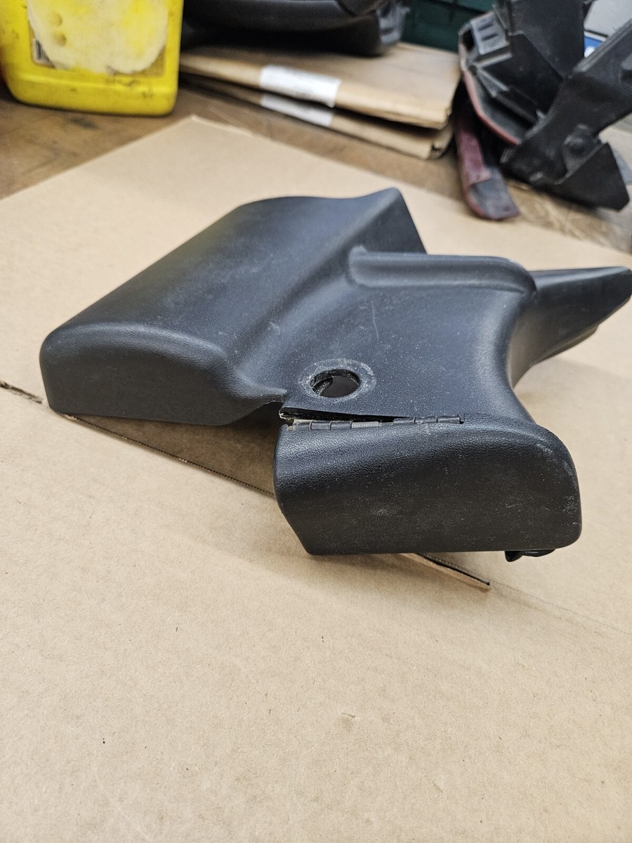 1997-04 Chevrolet Corvette C5 Convertible RH Passenger Lock Pillar