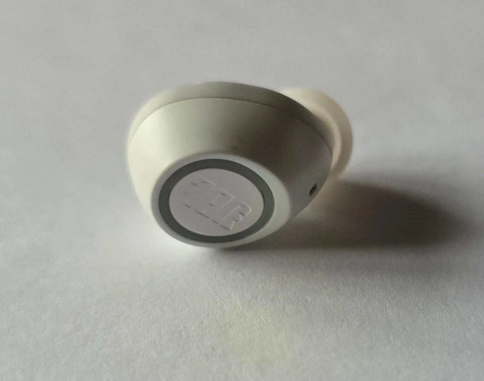 Unused Original White JBL Free Gen 2 Free 2 True Wireless LEFT SIDE ONLY Earbud - Image 3 of 4