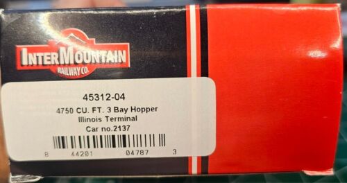 45312-04 Intermountain Illinois Terminal 4750 3-Bay Covered Hopper - Picture 2 of 5