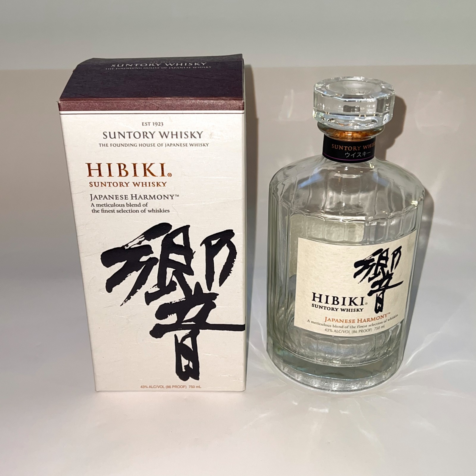Whisky HIBIKI Suntory Japanese Harmony 750 ml Botella Vacía, Corcho, Caja Original