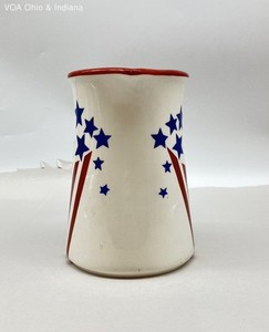 Inspirado Seattle USA Stonelite Pitcher Patriotic Stars & Stripes Americana Vase