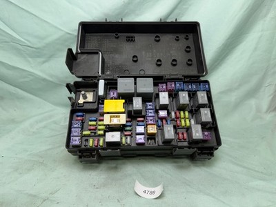 2012 Jeep Liberty TIPM Totally Integrated Power Fuse Box Unit 68105502AC