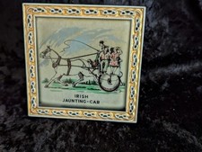 Irish Porcelain' Wade plaque , 1961 Co Armagh  Jaunting car