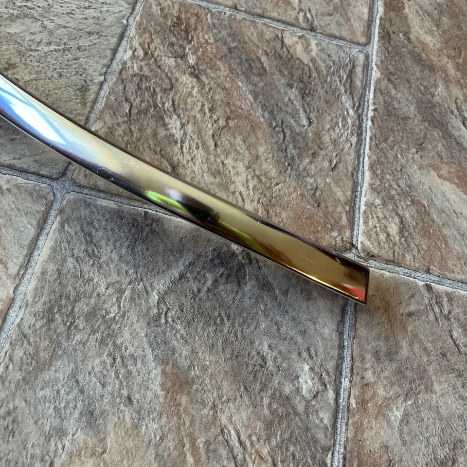 Ford F100 F150 F250 F350 1973-1979 NOS LH guardabarros delantero apertura moldura Foto 2 de 4