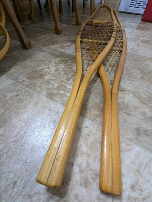 The Sportsman Guide Snow Shoes Vintage Made In Canada Used