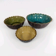 Sunflower Bowls Nesting Set of 3 Ceramic Mixing or Serving Bowls