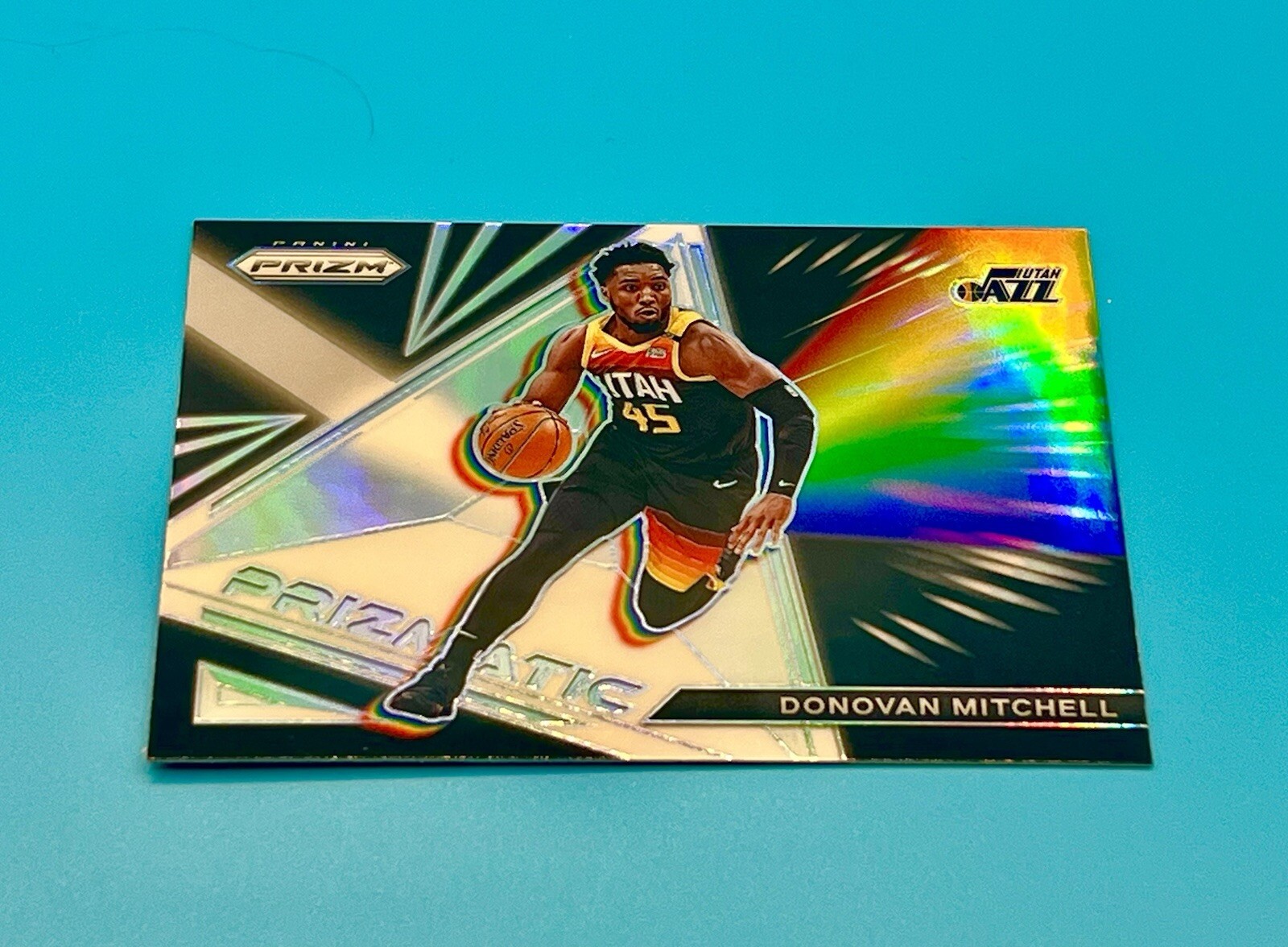 Donovan Mitchell Prizmatic Silver Prizm 2021-22 Panini-Prizm Baseball #8