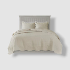 Madison Park Ivory Tuscany Reversible Coverlet Set 3-Piece Set, Full/Queen Size