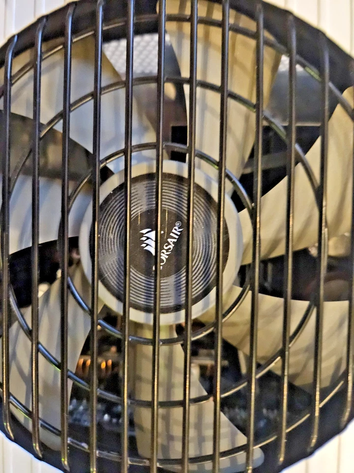 Corsair RMX White Series RM850x 850 Watt 80+ Gold Certified Fully Modular Power - Bild 3 von 4