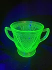 Vintage Federal Glass Georgian Love Birds Uranium Sugar Bowl