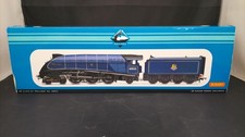 HORNBY BR CLASS A4 Mallard OO Gauge Train