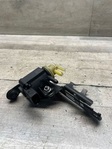 Volkswagen PASSAT B7 2011 Diesel 103kW Turbolader Druckwandler Magnetventil