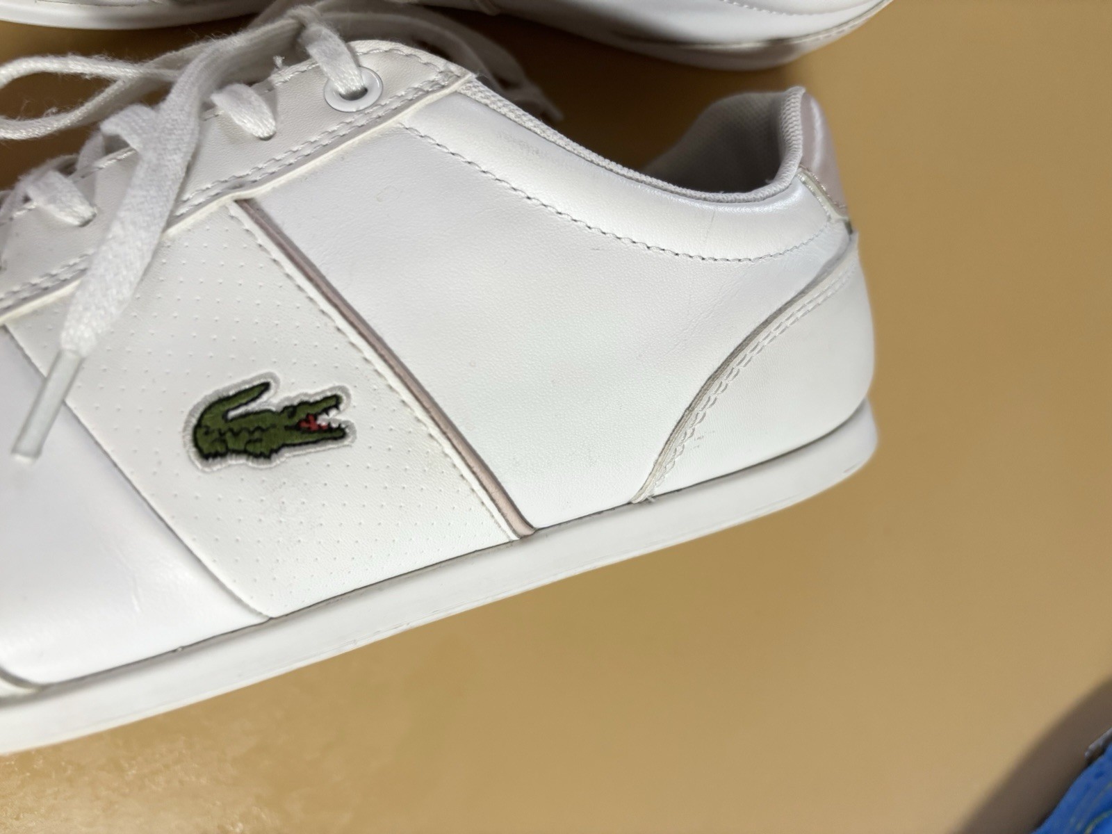 Lacoste Women’s White Leather Tennis Sneakers Size 10 thumbnail 2
