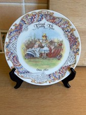 Aynsley Bone China Alice In Wonderland Plate - Queen Alice