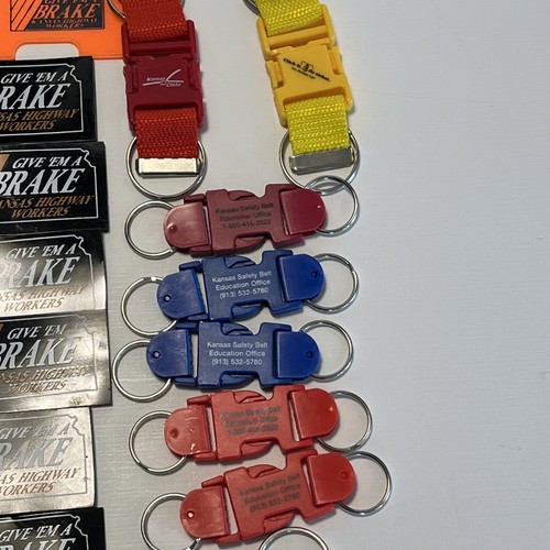 Lot of 45 Kansas Public Safety Advertising Novelty Lights Compass Keychains - Picture 9 of 13