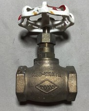 Toyo Red-white 1” Globe Valve No 211 Class 125 Rising Stem 1” Female NPT