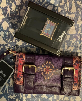 loungefly wristlet wallet