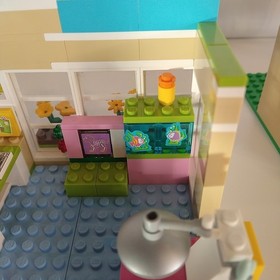 LEGO FRIENDS: Heartlake Vet (3188) missing 1 sticker