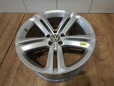Alufelge VW Tiguan 5N R-LINE 9J x 19 Zoll ET33 5x112 5N0601025T MALLORY Original Alufelge VW Tiguan 5N R-LINE 9J x 19 Zoll ET33 5x112 5N0601025T MALLORY Original