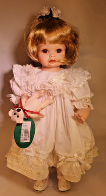 Porzellanpuppe ''Katrina'' (568) 17'' (43 cm) von The Dolls House Gift Collection