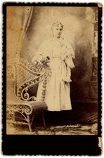 Cabinet Card Circa 1890s Young Lady In Dress Holding Flowers Unmarked