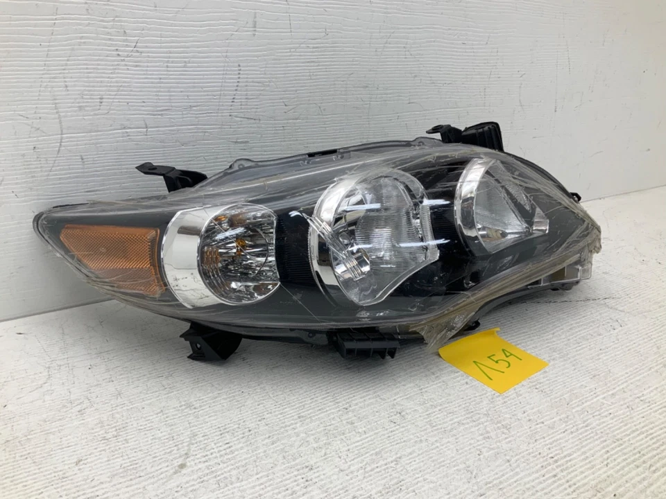 FOR 2011 2012 2013 TOYOTA COROLLA HeadLight Passenger Side Foto 2 de 4