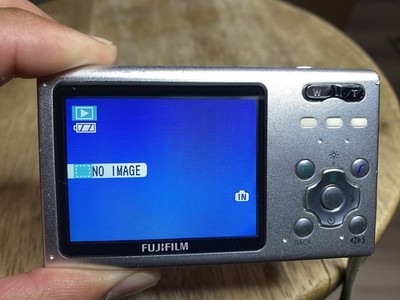 Fujifilm FinePix Z5fd Brown CCD 6.3 MP Digital Camera Tested NO