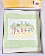 NEW Hallmark London Bridge is Falling Down Photo Scrapbook 11x13 Binder Album
