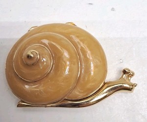 Estee Lauder Snail Enamel Solid Perfume Compact White Linen Vtg 1994