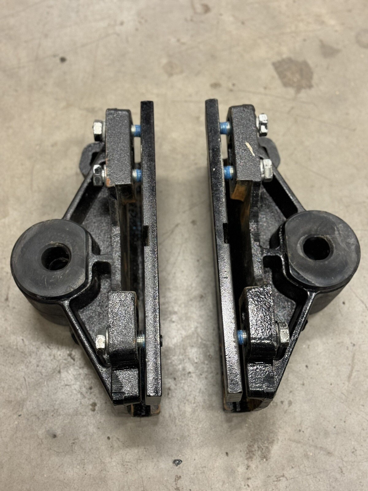 SAF Holland ILS Sliding Brackets Fifth Wheel Slide Brackets High XD