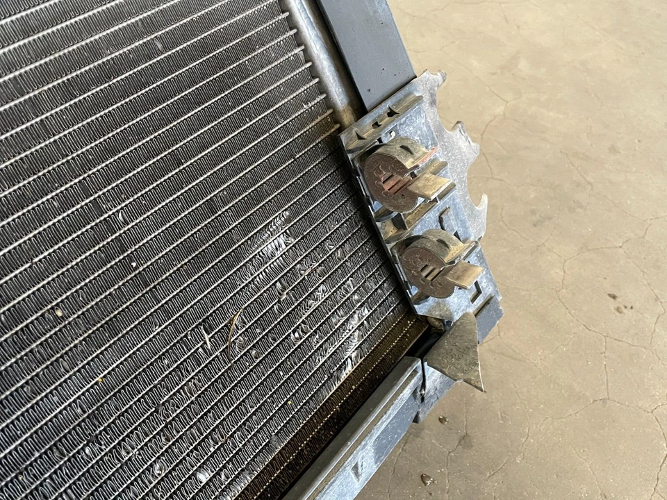 13 14 15 BMW Alpina B7 B7X F01 F02 Radiator Condenser Cooling Fan 4.4L 1369 OEM - Image 3 of 4