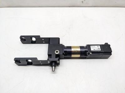 Yaskawa SGMJV-01A3A61 AC Servo Motor w/ Minarik 017RNX0280-XX-01310