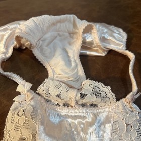 Vtg Victoria&rsquo;s Secret 1990&rsquo;s Glossy Satin Pink Panties Large White Heart Tag
