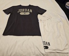 BNWT Jordan 2 Piece Short Set Sz XL Youth
