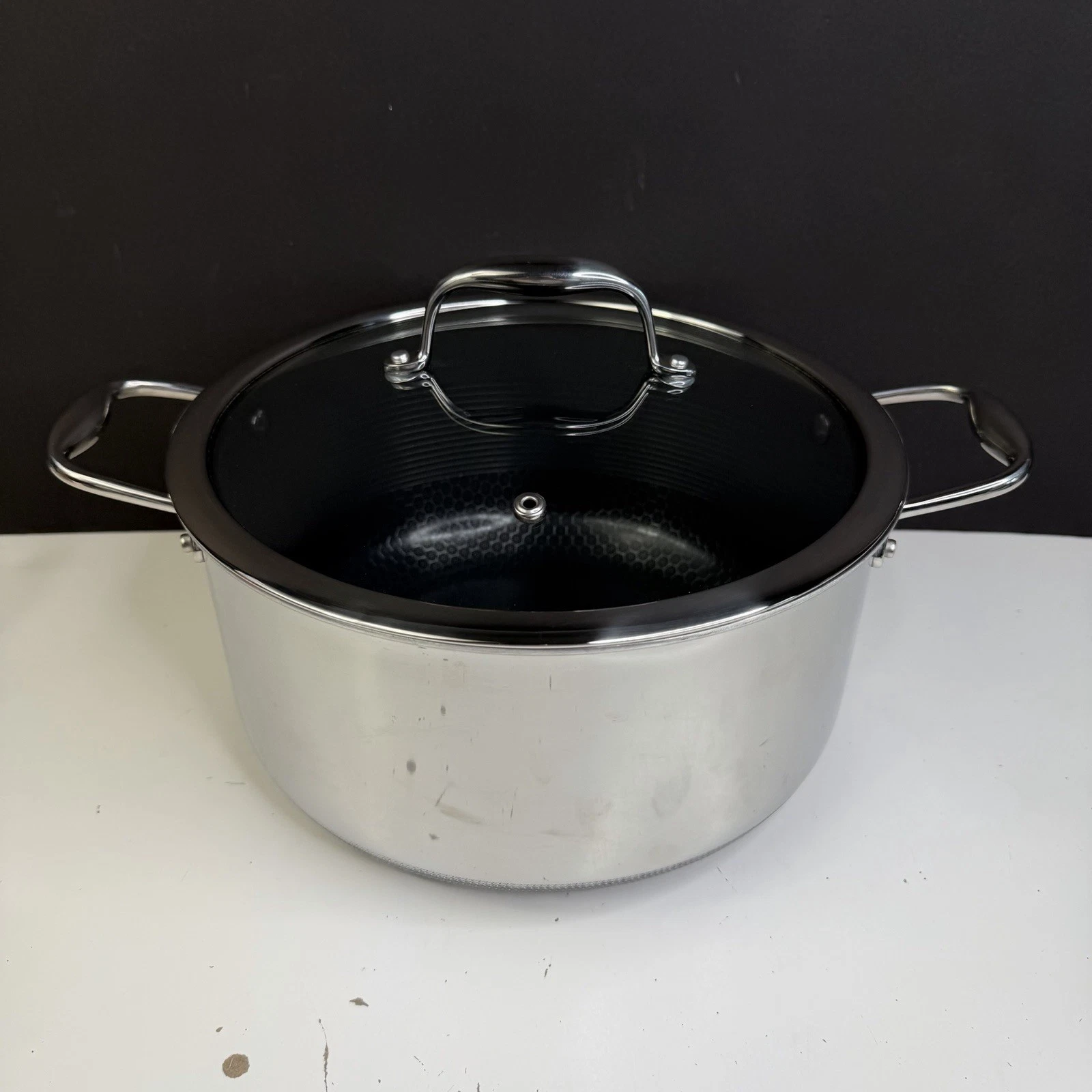 HexClad 8-Quart Stockpot w/ Lid Hybrid Non Stick Pot - Great Shape!