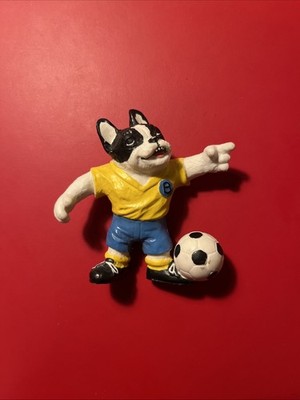 Bully; Bullyland Gummifigur - Hund mit Fußball