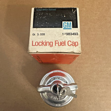 Nos Gm Locking Gas Cap 983493 Camaro Chevelle Nova Firebird Transam 1975 - 1976 Nos Gm Locking Gas Cap 983493 Camaro Chevelle Nova Firebird Transam 1975 - 1976