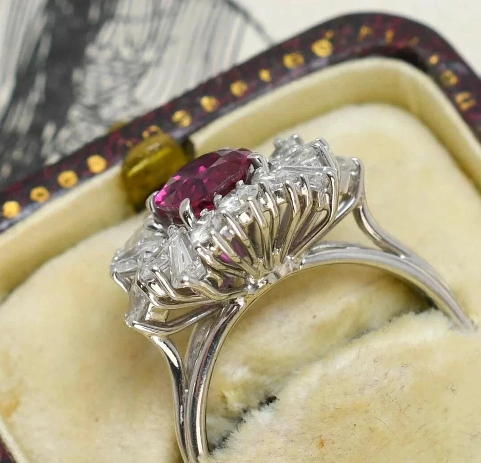 4.30Ct Certified Natural Ruby Cluster Vintage Wedding Ring 18k White Gold - Image 2 of 4