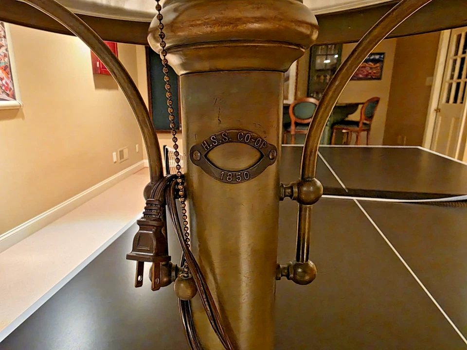 Vintage H.S.S. Co-Op 1850 - Table Lamp - Desk Lamp - Two Lights - Brass Finish - Image 2 of 4