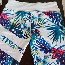 yoga pants 8 - 10