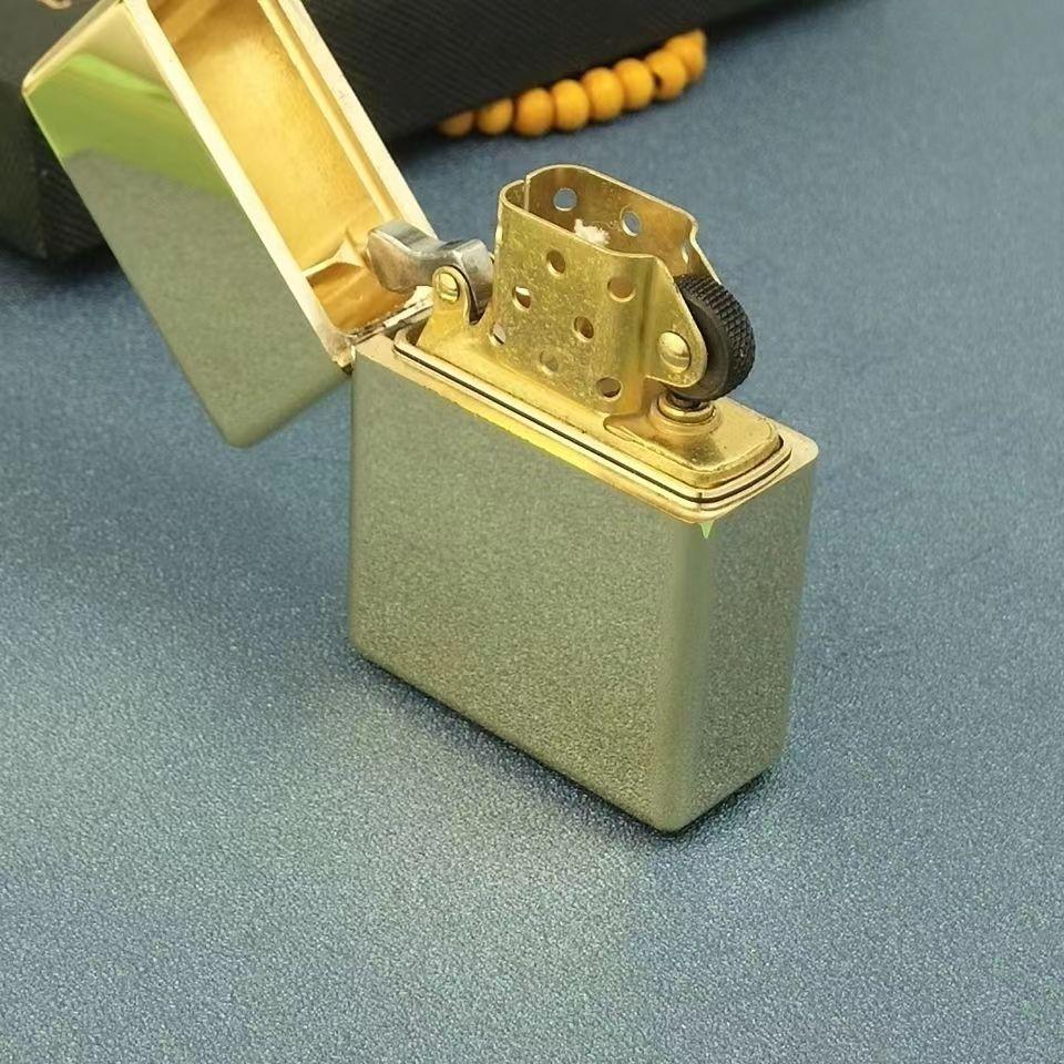 Foto 11 di 40