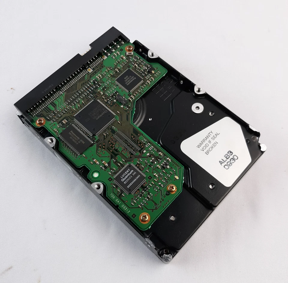 Quantum LB30A011 Hard Drive - Image 4 of 4