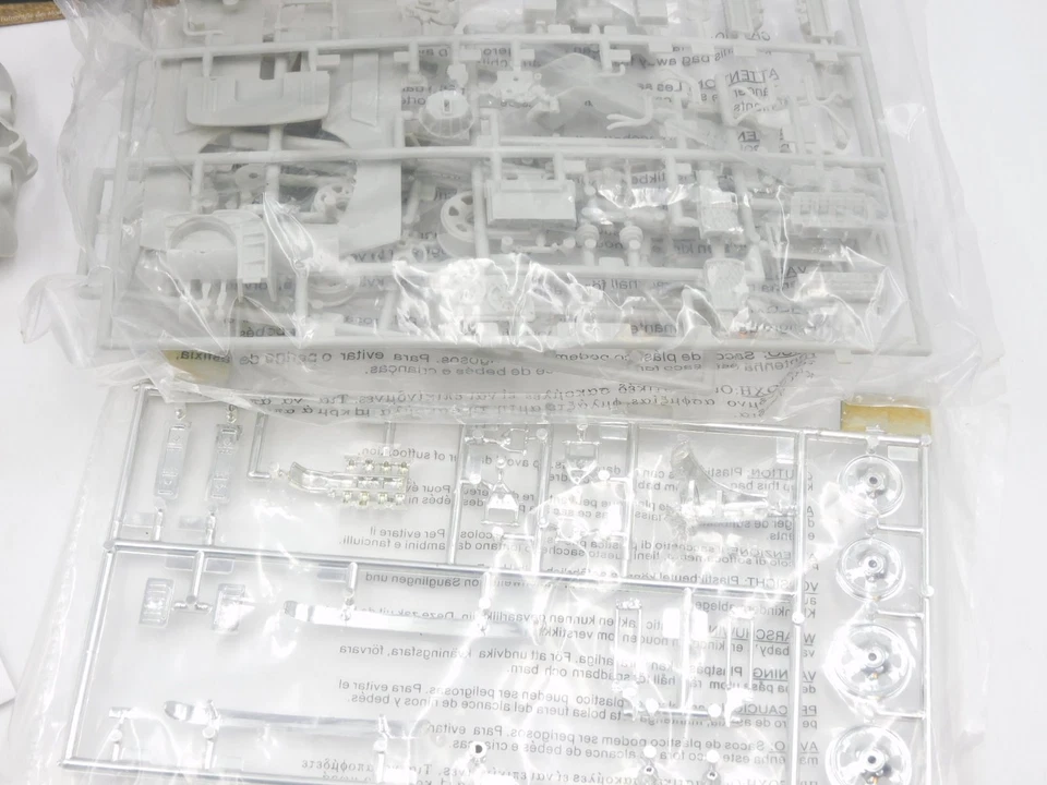 AMT Ertl '39 Wagon Rod 1/25 vintage car plastic kit 30087 w box - Immagine 4 di 4